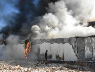 Sivas'ta geri dönüşüm fabrikasında yangın