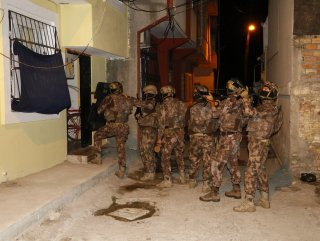 Adana'da DEAŞ ve El Kaide üyelerine şafak operasyonu