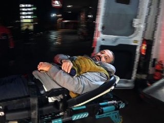 Bursa'da dur ihtarına uymayan şüpheliler polisi yaraladı