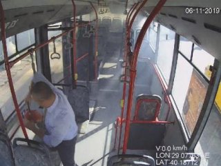 Bursa'da otobüs alev alev yandı