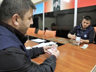 Dilencinin üzerinden çıkan para şaşırttı