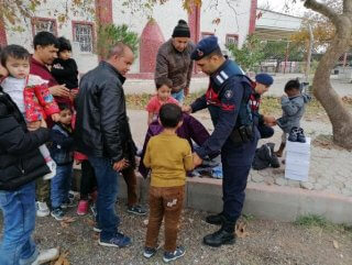 Balıkesir’de 86 kaçak göçmen yakalandı