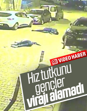 Motosiklete binen iki genç, kaza yaptı