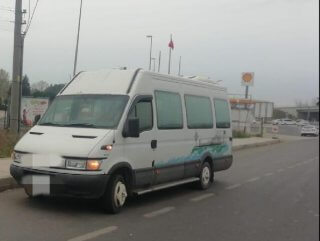 İkiz plakayla servis minibüsçülüğüne 8 bin 960 lira ceza