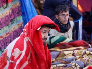 Irak'ta göstericilerin gecesi gündüzüne karıştı