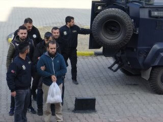 Kars'ta FETÖ operasyonunda 4 kişi gözaltına alındı