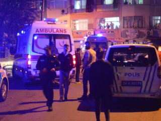 İstanbul'da bir baba, oğlunu ve polisi vurdu