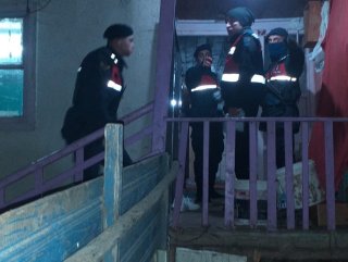 Bolu'da alkollü baba oğlunu av tüfeğiyle vurdu