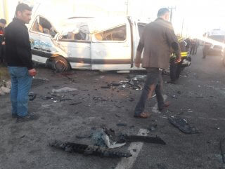 Samsun'da öğrenci servisi devrildi: 2 ölü 10 yaralı