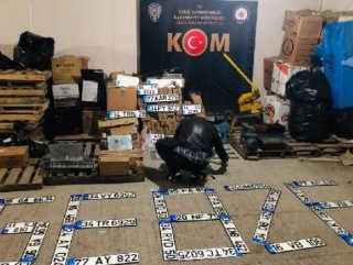 Kocaeli'de sahte plaka çetesine yönelik operasyon