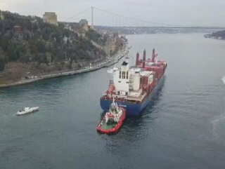 İstanbul Valiliği'nden gemi kazası açıklaması: Deniz kirlenmedi