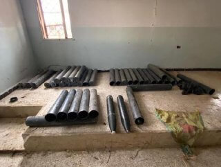 Tel Abyad kırsalında 39 Katyuşa roketi ele geçirildi