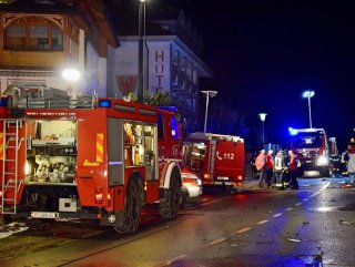 İtalya’da araç kalabalığa daldı: 6 ölü, 11 yaralı