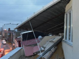 İstanbul'da şiddetli rüzgar