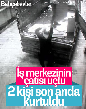 Üzerlerine düşen çatıdan son anda kurtuldular