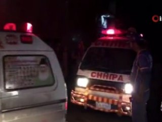 Pakistan'da bir camiye bombalı saldırı düzenlendi