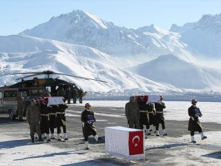 Hakkari şehitlerine veda