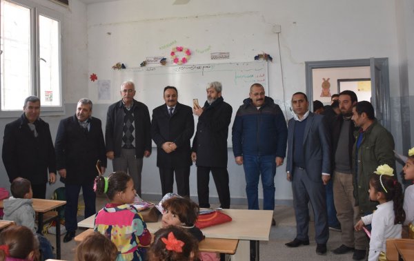 Suriye'nin kuzeyindeki okullarda karne heyecan yaand