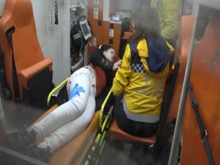 Esenyurt'ta genç kadını bıçaklayarak gasbetti