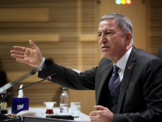Akar: Yunanistan 16 adayı silahlandırdı