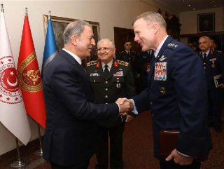 Bakan Akar, NATO heyetini kabul etti
