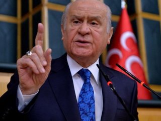 AP'deki bayrak provokasyonuna Bahçeli'den sert tepki