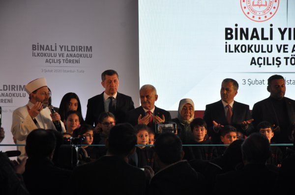 Binali Yldrm'n ocuklar okul yaptrd
