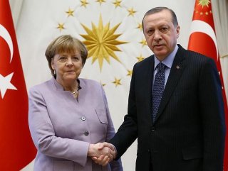 Cumhurbaşkanı Erdoğan, Merkel ile telefonda görüştü