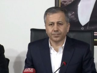 Vali Yerlikaya uçak kazasına ilişkin basın açıklaması yaptı