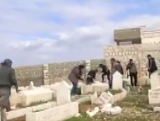 Esad rejimine bağlı güçler mezar yağmaladı