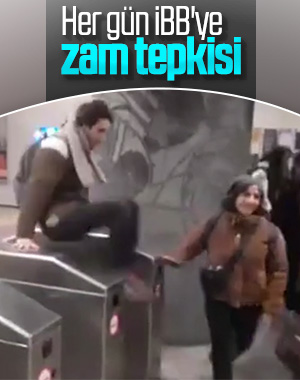 Üniversite öğrencisi gençlerden ulaşım zammı protestosu