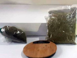 Kartal'da uyuşturucu tacirleri operasyonla yakalandı