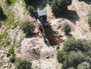Manisa'da kaçak definecilere drone ile operasyon