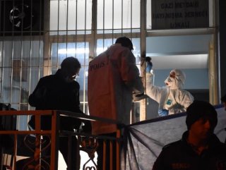 İzmir'de lokalde gürültü kavgası: 1 ölü
