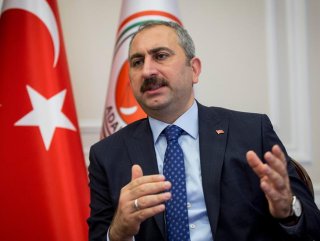 Bakan Gül: Karantinaya uymamak suçtur