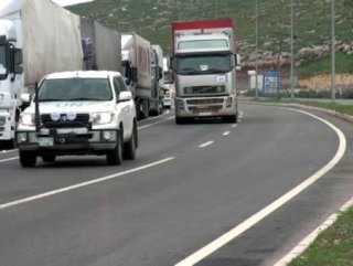 BM'den İdlib'e 74 tır insani yardım