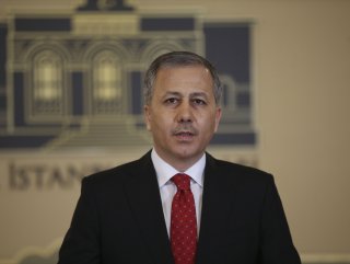İstanbul Valisi Yerlikaya'dan evde kalın çağrısı