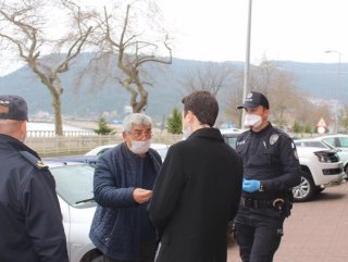 Kastamonu'da yasağa uymayan yaşlılara para cezası