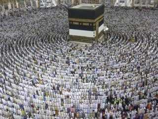 Suudi Arabistan: Ramazan'da teravihler toplu kılınmayacak
