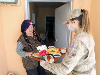 Yaşlı ve engellilerin bakım ücreti karşılanacak