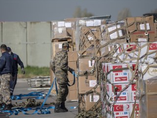 Türkiye'den Somali'ye tıbbi yardım gönderildi