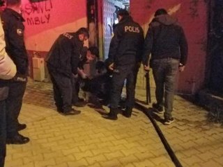 Polis ve itfaiye ekiplerine saldıran 3 kişi gözaltına alındı
