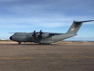 Somali'ye yardım malzemeleri ulaştı, memurun cenazesi alındı