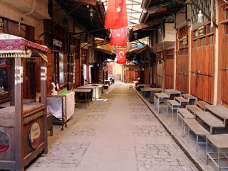 Gaziantep'teki 400 yıllık tarihi çarşı ilk kez kapılarını kapattı
