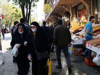 İran'da son 24 saatte 91 kişi koronadan öldü