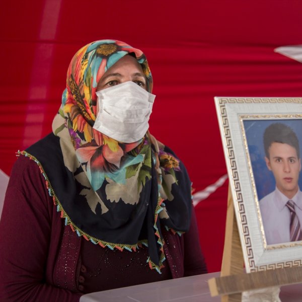 Diyarbakır'daki evlat nöbeti Ramazan'da da devam ediyor
