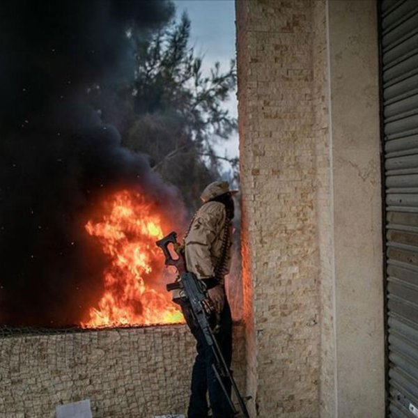 Libya ordusu, Hafter için gönderilen 7 tankeri vurdu