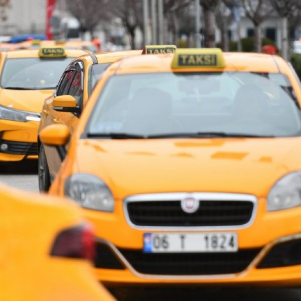 3 büyükşehirde tek-çift taksi plakası uygulaması sona eriyor