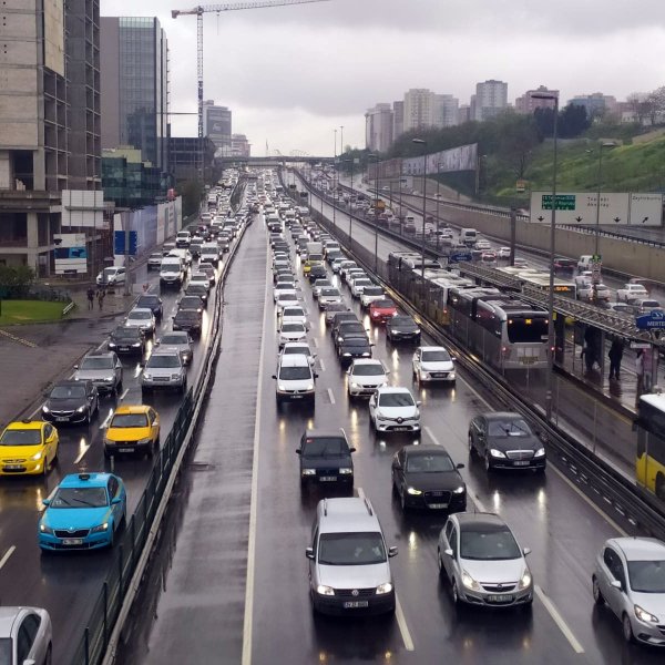 İstanbul trafiği alışılmış haline geri döndü