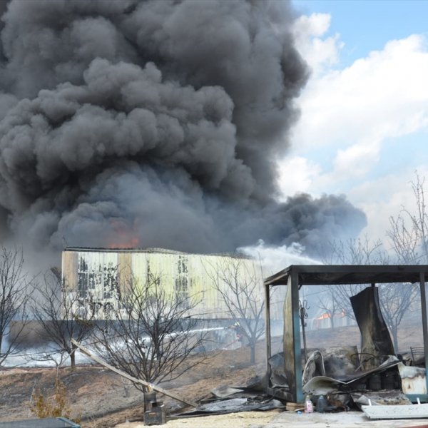 Ankara'da tiner fabrikasında yangın: 2 ölü
